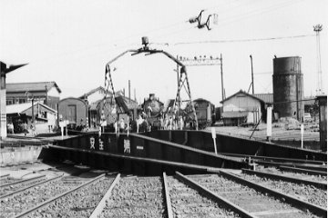 �^�[���e�[�u��