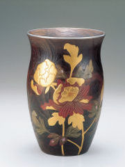 桐工芸の花瓶