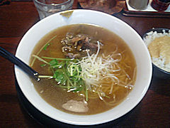 炭火軍鶏麺