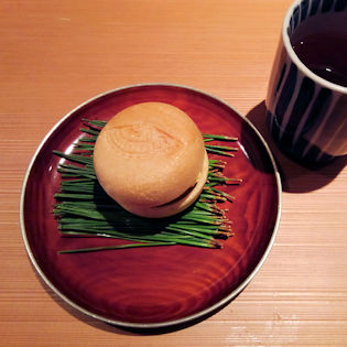 �Œ��A�C�X